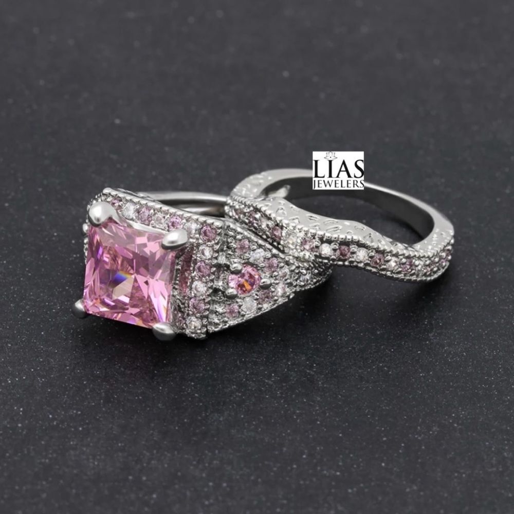 New 18k white gold wedding ring set